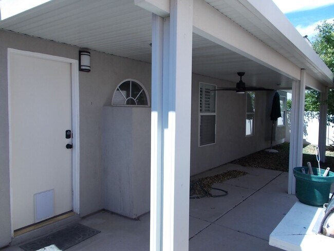 Building Photo - Charming Home in Gated Melrose Park Estates with Dual Fireplaces & Covered Patio