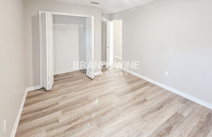 Building Photo - 1013 E Eskimo Ave