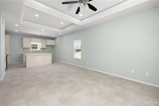 Building Photo - 222 W Mahl St