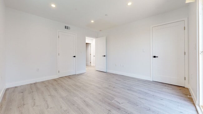 Building Photo - 1435 Westmoreland Ave