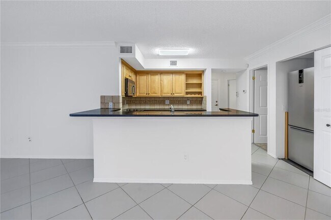 Building Photo - 2400 Feather Sound Dr