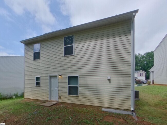 Building Photo - 316 Cedar Ridge