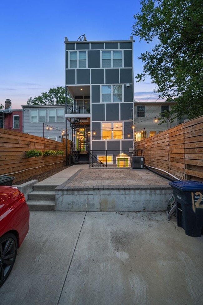 Building Photo - 125 Rhode Island Ave NE