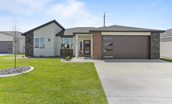 Primary Photo - 614 Caridad Ct