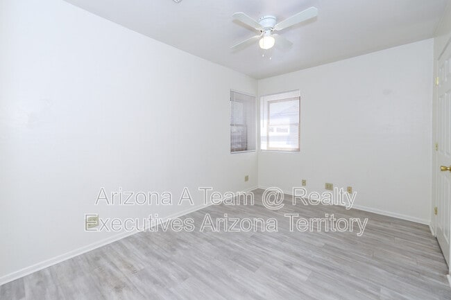 Building Photo - 1014 N 7th Ave