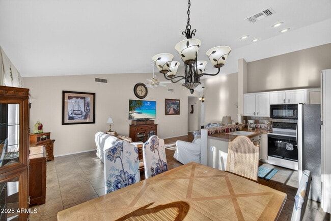 Building Photo - 1831 E Lindrick Dr