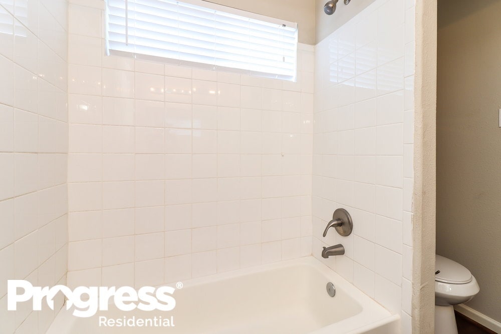 Building Photo - 2703 Cypress Island Dr