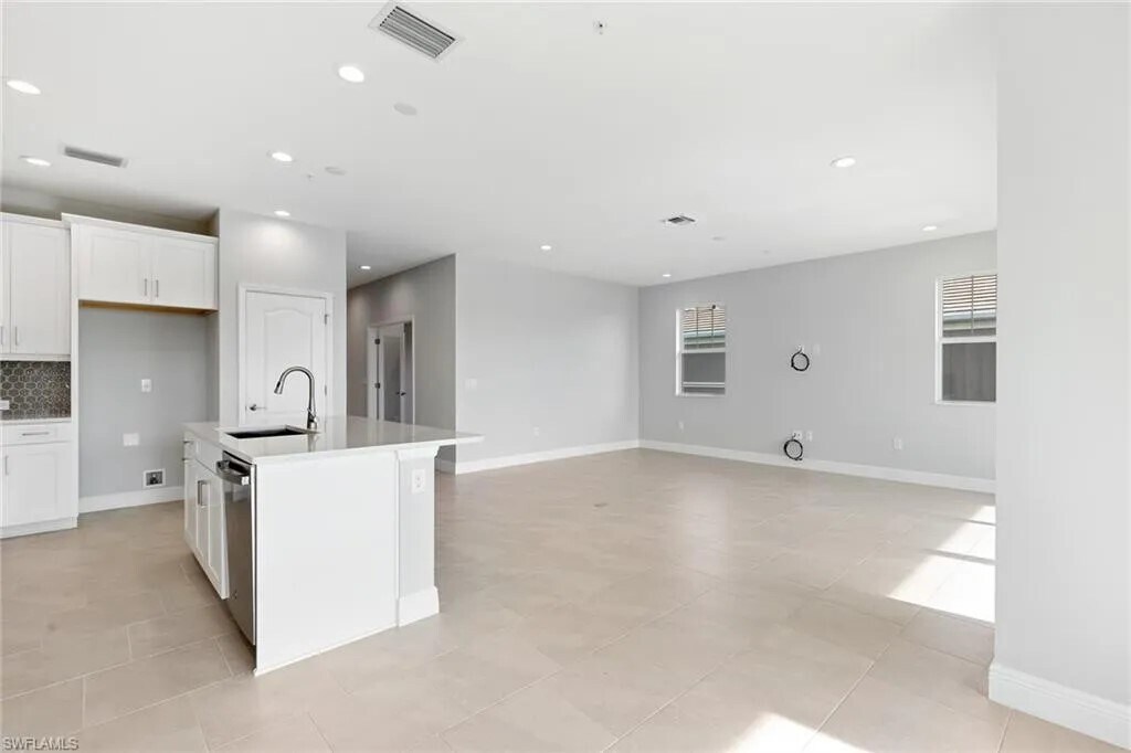 Building Photo - 2318 Sawyers Hill Rd