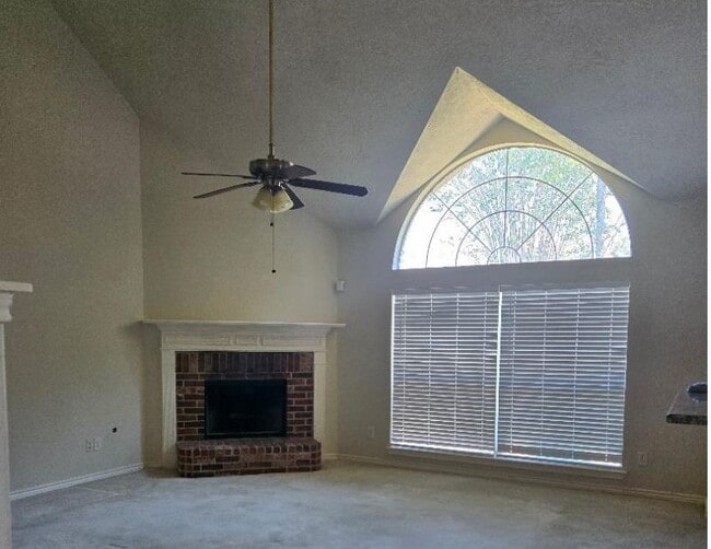 Building Photo - 5719 Candlecreek Dr