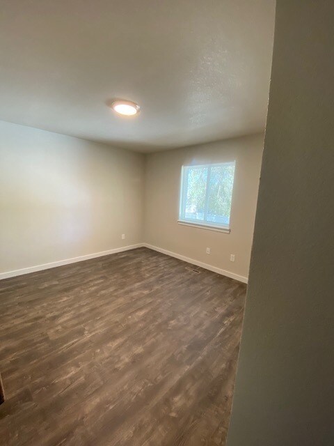 Building Photo - 338 25th Avenue Ct