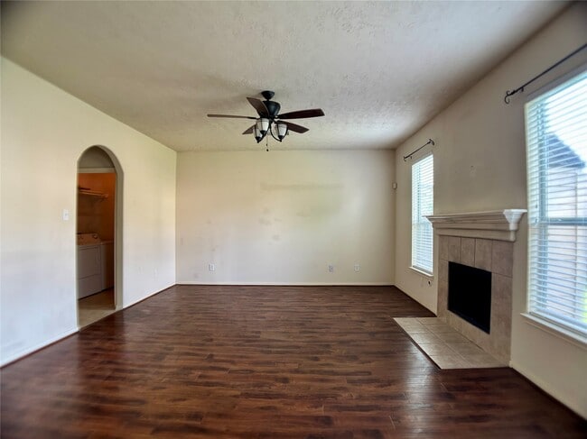 Building Photo - 25138 Bluma Ranch Dr