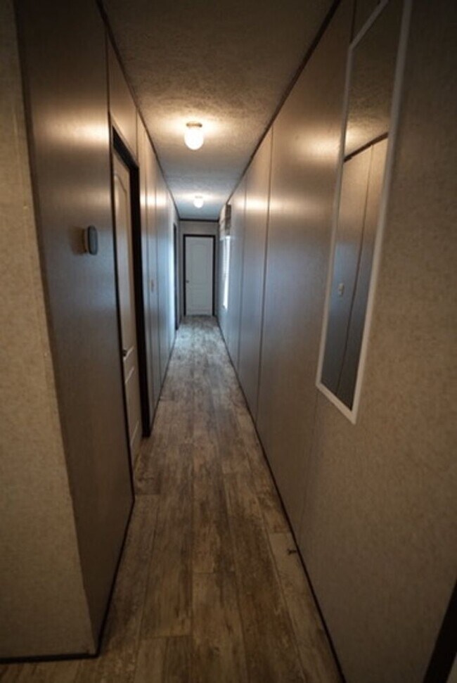 Building Photo - Spacious 2020 Clayton Home Awaits You just 1 mile to JSU!