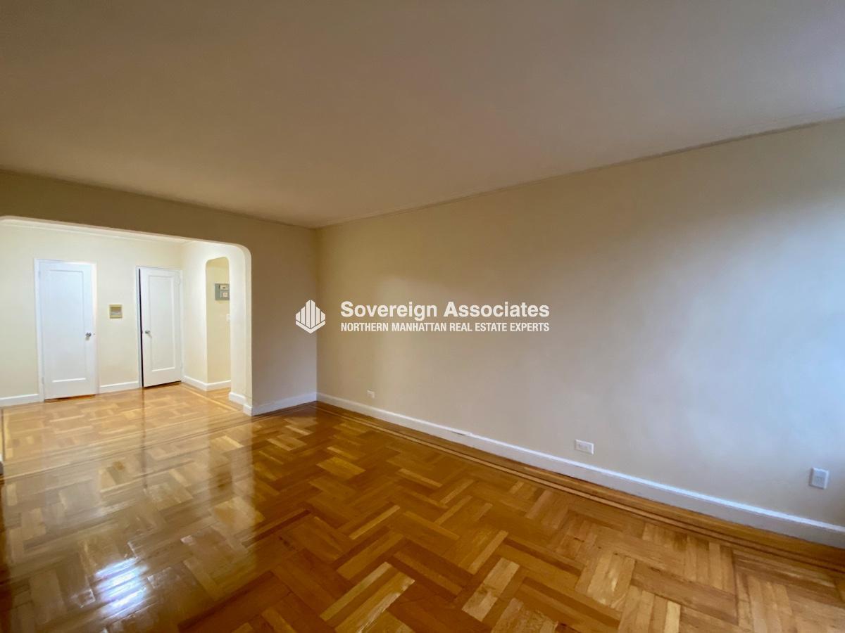 Building Photo - 100 Arden St