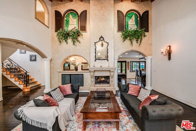 Building Photo - 4063 Benedict Canyon Dr