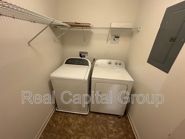 Building Photo - 28 Whitaker Dr