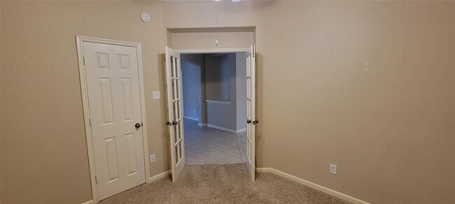 Building Photo - 98 S Regan Mead Cir