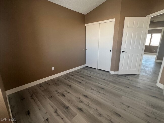 Building Photo - 1368 Torington Dr