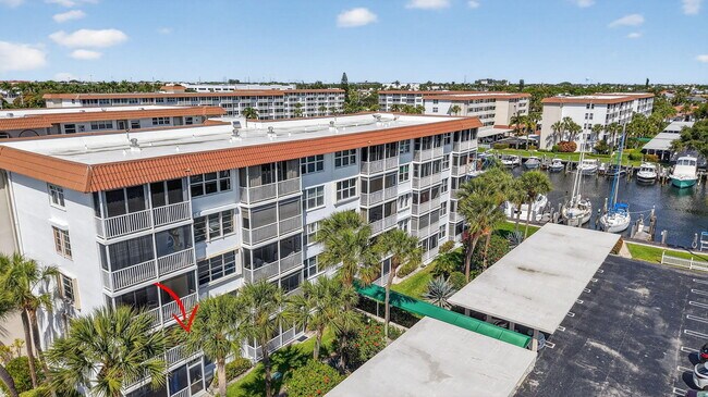 Building Photo - 931 Gardenia Dr