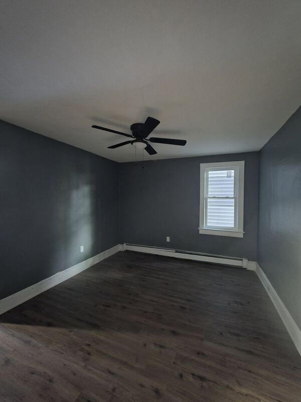 Building Photo - 532 Alder St
