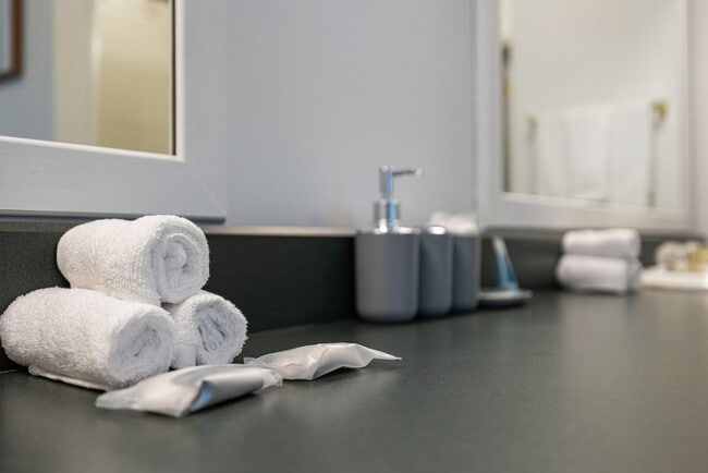 Building Photo - 321 Museum Village Rd