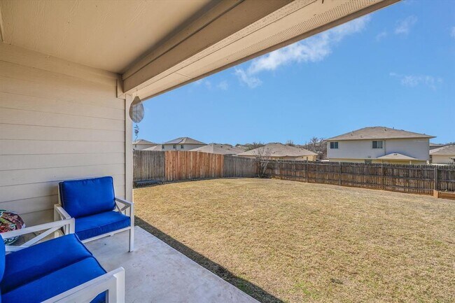 Building Photo - 725 Pinnacle Dr