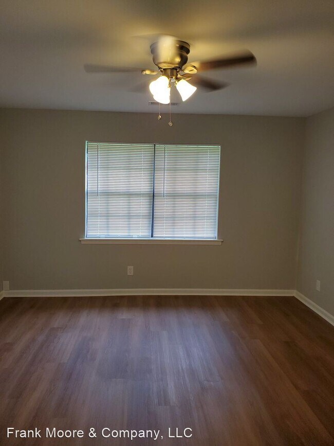 Building Photo - 3 br, 2 bath House - 938 Mill Drive