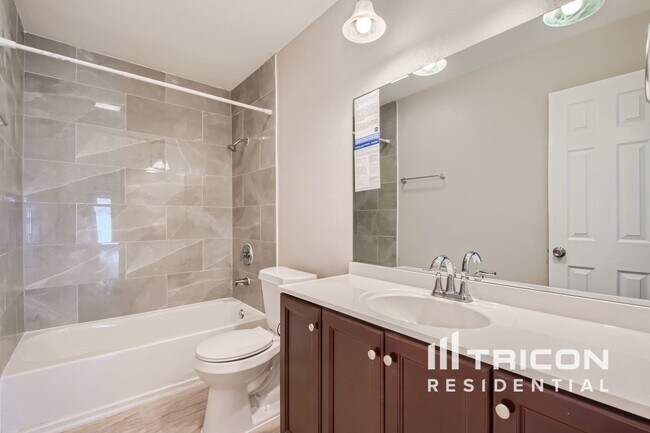 Building Photo - 8813 Willowbrook Dr