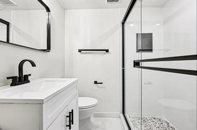 Building Photo - 674 Brandywine St SE