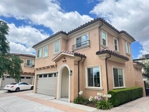 Building Photo - 9042 Rancho Real Rd