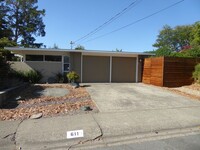 Building Photo - THREE BEDROOM / TWO BATH EICHLER HOME IN G...