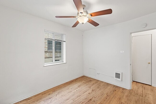 Building Photo - Villa Wynanda