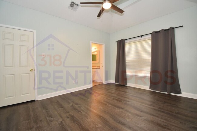 Building Photo - 3 Bed, 2 Bath Home in Ruston!