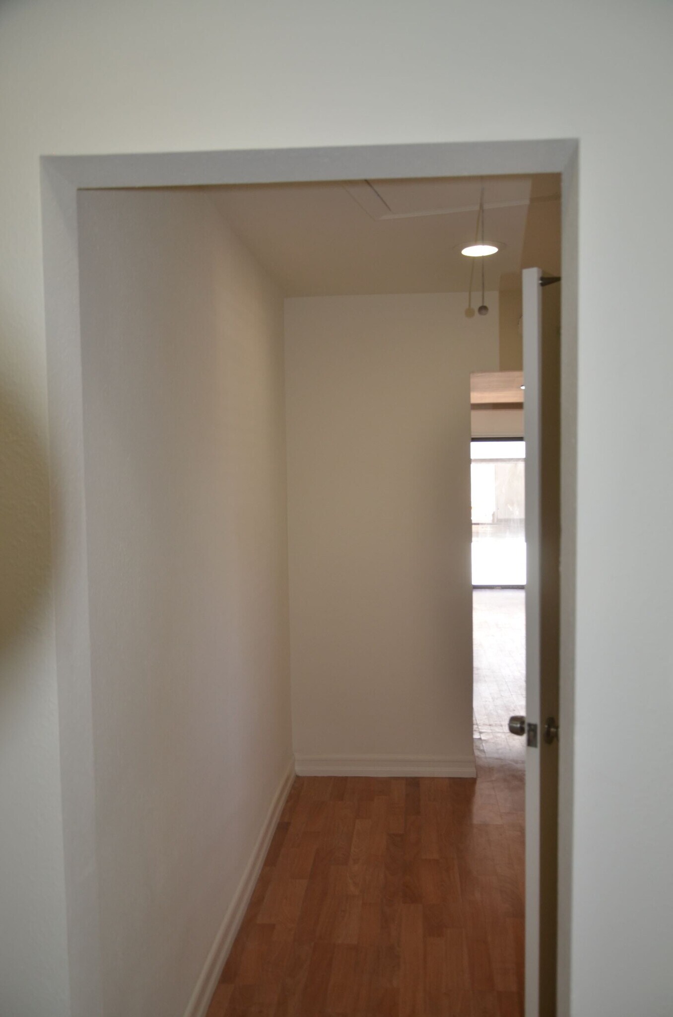 Building Photo - 4541 W 172nd St