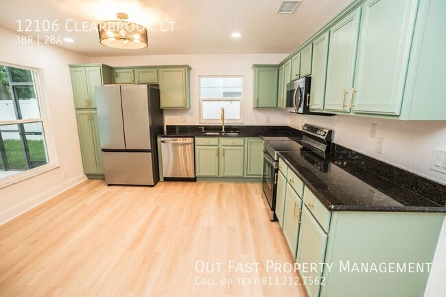 Building Photo - 12106 Clearbrook Ct