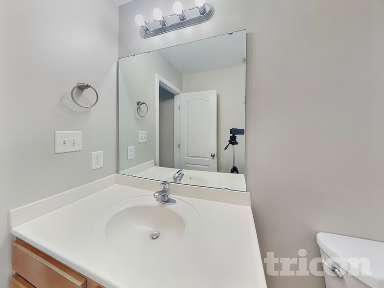 Building Photo - 3974 Cane Garden Dr