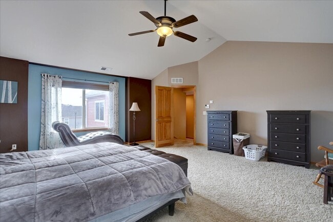 Building Photo - Stunning Longmont Home with Professional Finishes & Exceptional Privacy