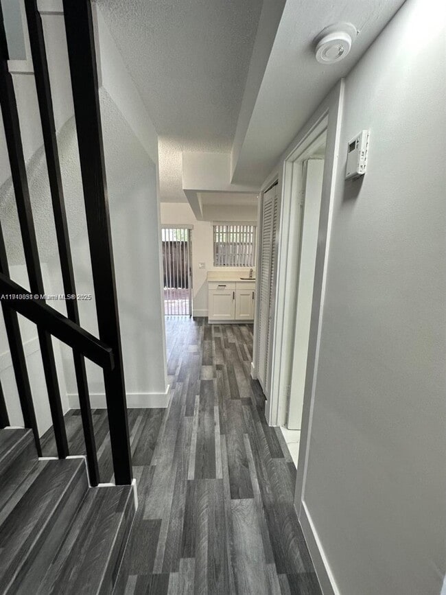 Building Photo - 7510 SW 152nd Ave