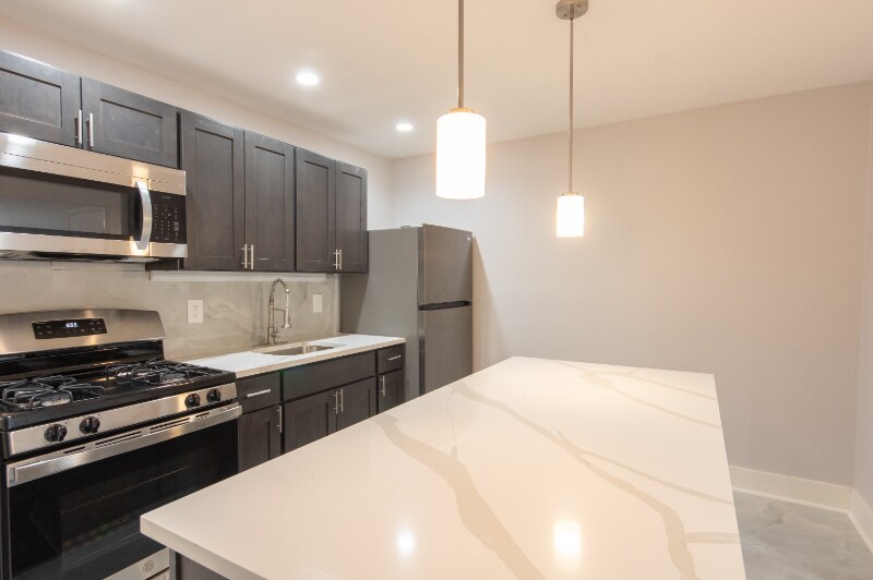 Building Photo - 1903 Country Ln