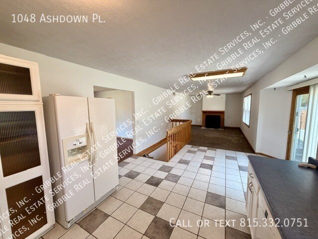 Building Photo - 1048 Ashdown Pl