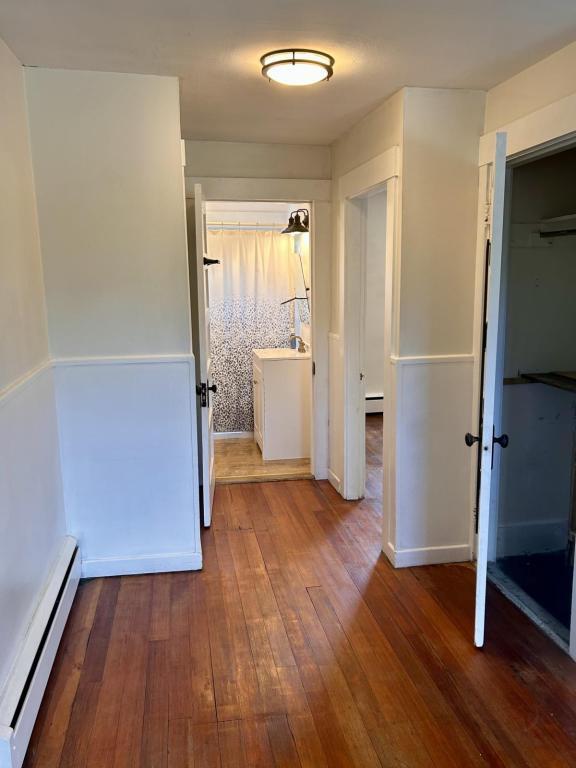 Building Photo - 8 Zoar St