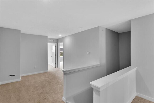 Building Photo - 130 Scotland Ln