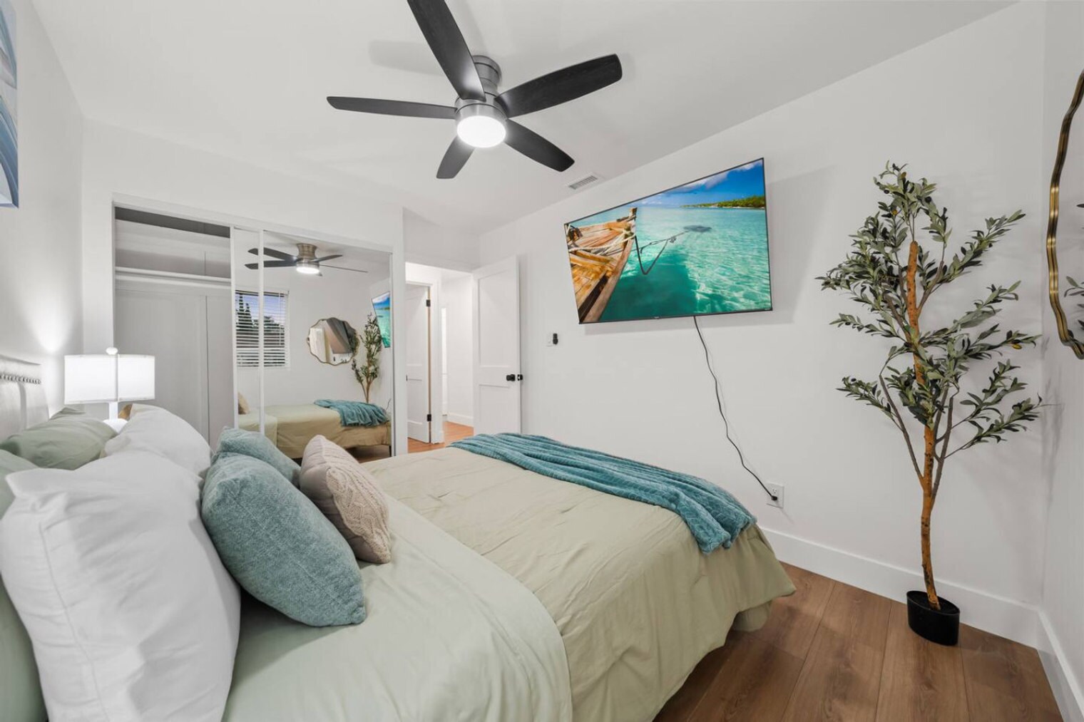 Building Photo - 1676 Raynell Way