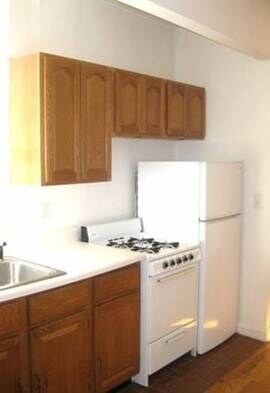 Kitchen - 303 E 71st St