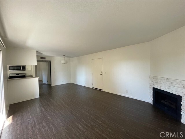 Building Photo - 5400 Radford Ave