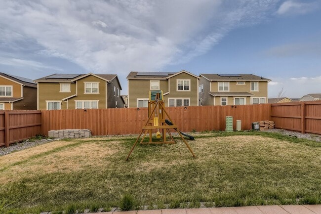 Building Photo - **** SPECIAL OFFER: 1 Month Rent FREE, if lease by July 1st week ****** Beautiful 4 bed, 4 bath h...