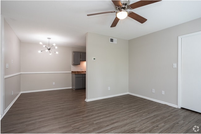 Interior Photo - Oakridge at Haymount