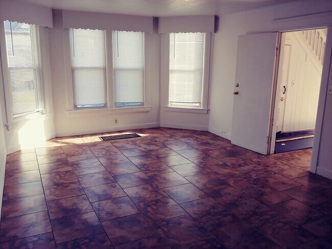 Building Photo - 91 Crocker Blvd