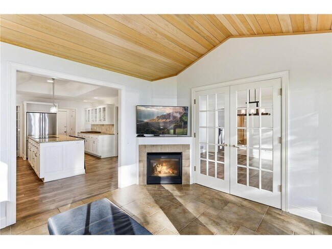 Building Photo - 2648 Casco Point Rd