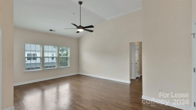 Building Photo - 11111 Ascoli Pl