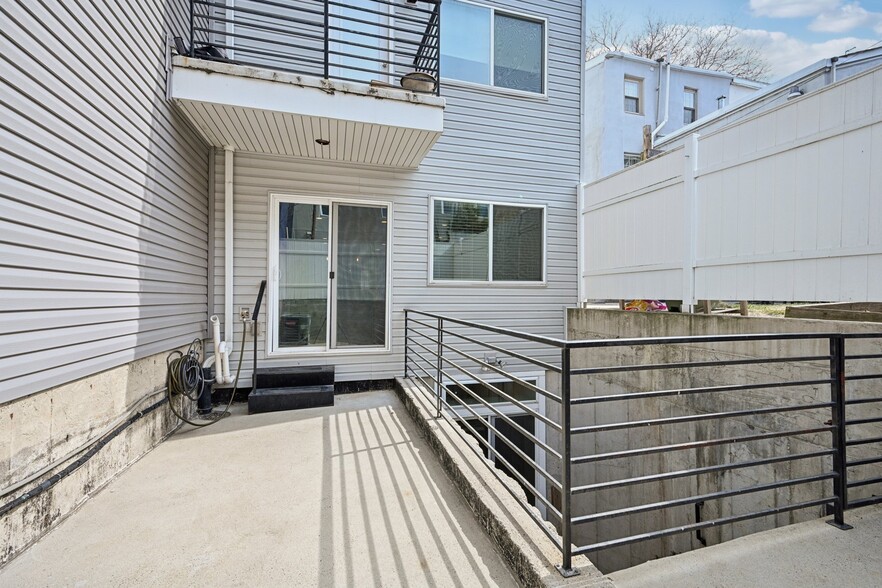 Building Photo - 1524 N 2nd St